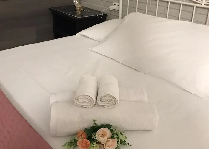 Roberta Гостевой дом Болонья